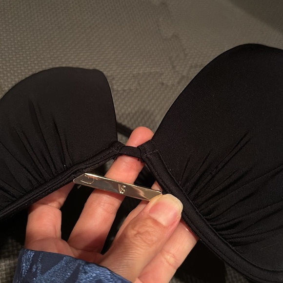 New Victoria secret bikini swim top size 34C - Picture 5 of 8